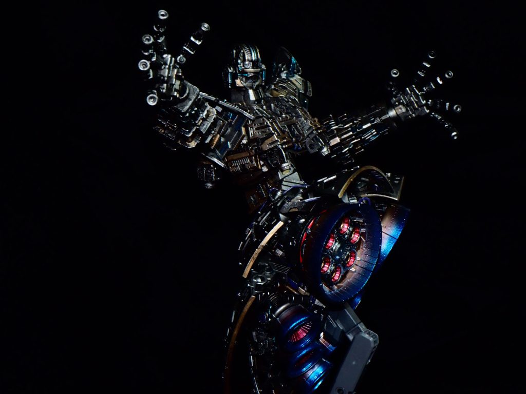 ブラックサフの上にMr.カラーのステンレスを塗布。しかし明るすぎたのでウェザリングカラーマルチブラックで薄っすら黒く!