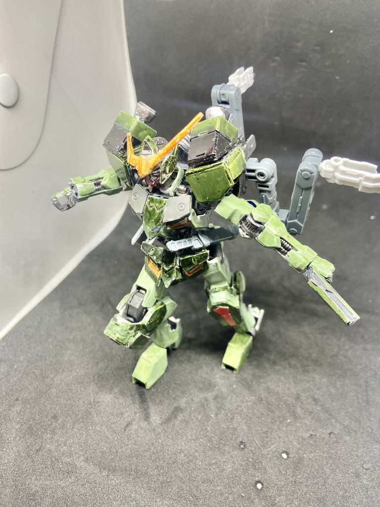 バーニアは可動させることが可能旋回などで用いられる。