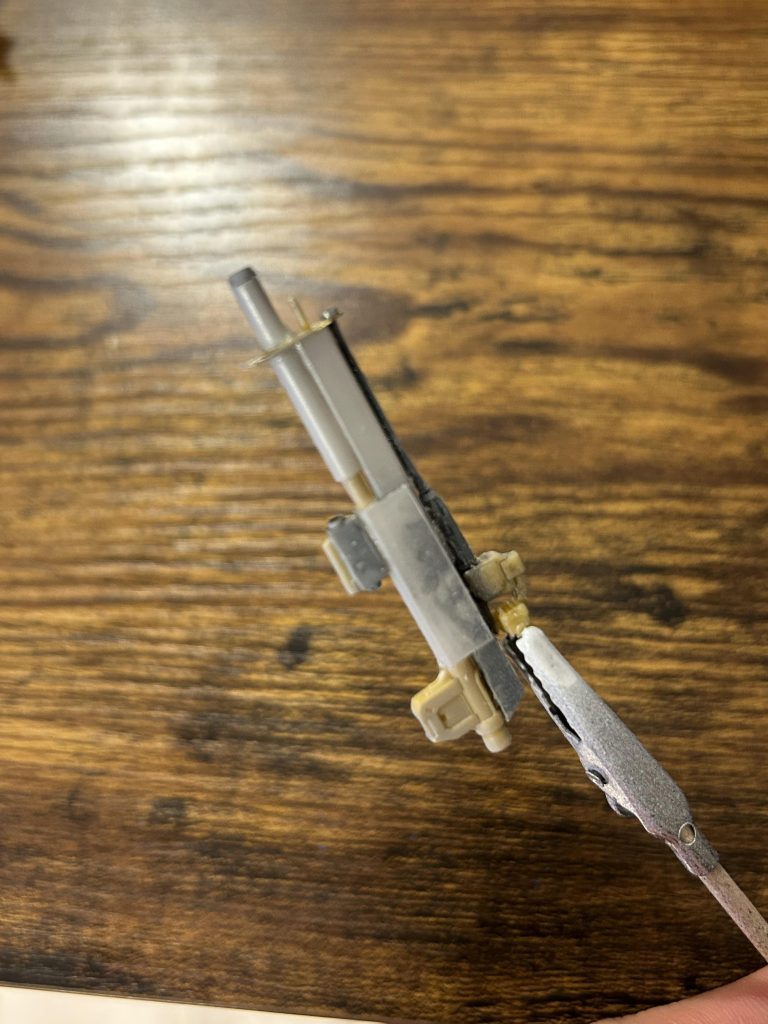 嘘みたいだろ?結束バンドも使ってるんだぜ?ギザギザの表面を表にすれば良かったと後から後悔、もう遅いもんね。最後まで見て頂きありがとうございました♪