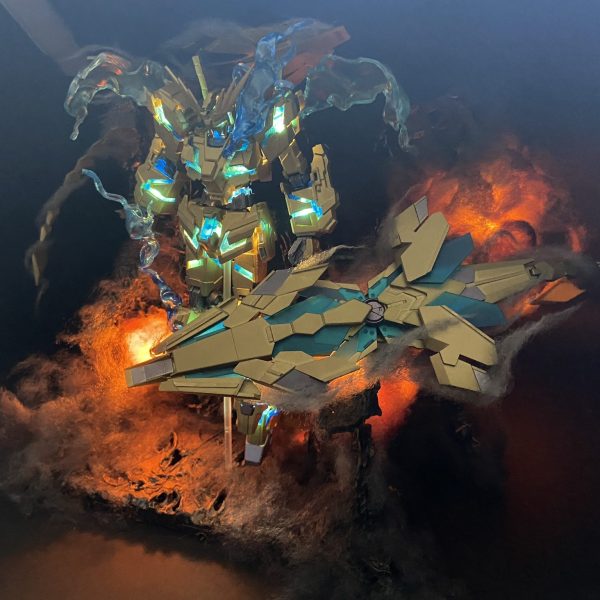 #2 ユニコーンガンダム３号機 フェネクス