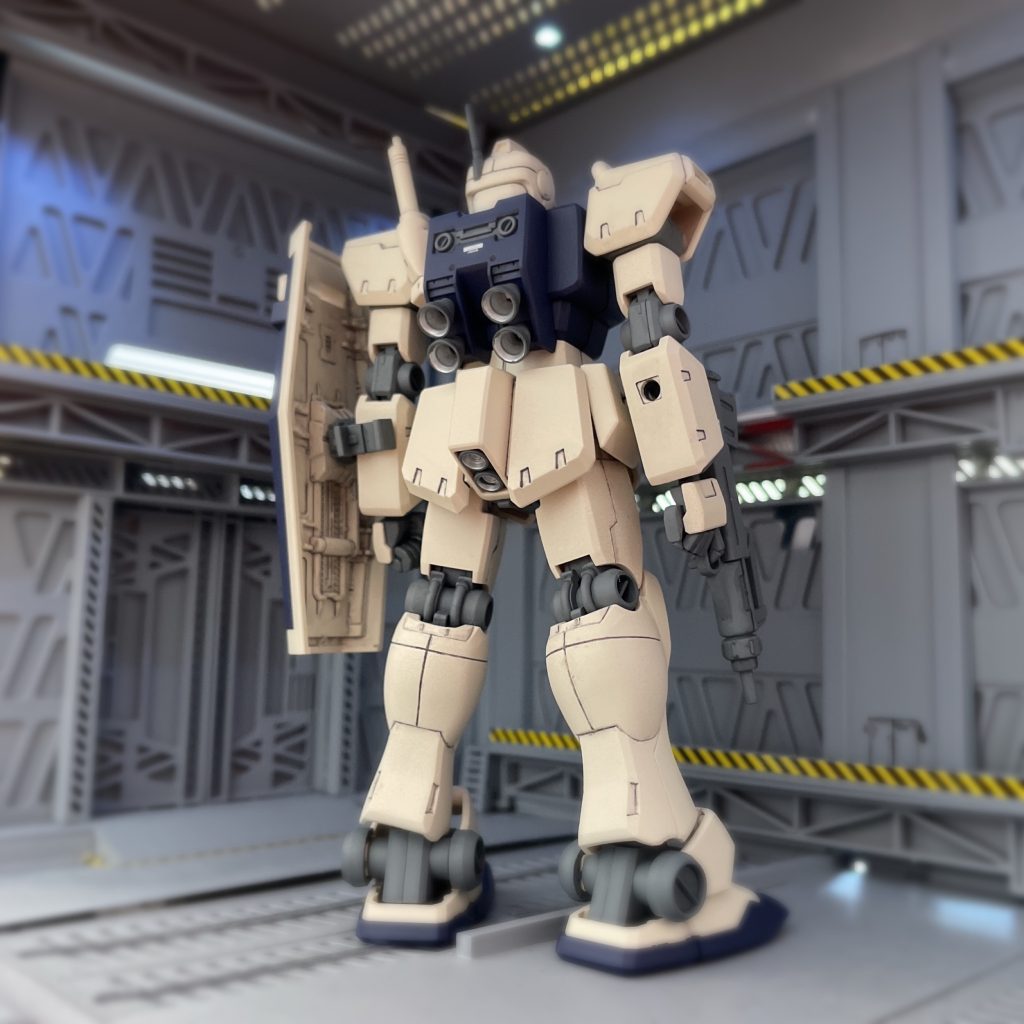 バックショットメイン2色はアサヒペンクリエイティブカラーを使用