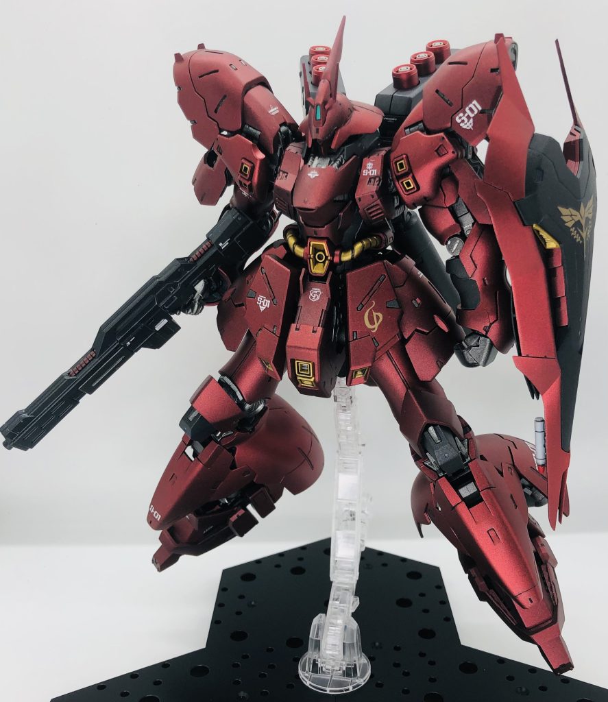 カラーリングはメタリックカラーつや消し仕上げです。デカールは貼るのが下手くそなので最小限に…w