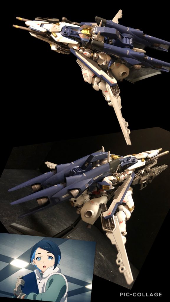 チュチュ「だから可変させるとか、無茶苦茶じゃねえか。どういう構造してるんだよ！？」oyz「腰の部分、スカートの中に可変構造の秘密があるの。でもエアリアルはMSとは言っても女の子よ。スカートの中を覗くのはご法度なのよ。でもちょっとだけ説明すると、キットの腰の構造は改造して原型留めていないの。ちょっと説明が難しいかなー。」チュチュ「イイから中を見せろってんだよ。」ニカ「スカート部分は、ビルドパーツとガンダムグシオン...。それと前のパーツって..！」oyz「そう、すーぱーふみなのスカートよ。まさかこのパーツを使う日が来るとは思っていなかったわ。取っておくものね〜。」スレッタ「(　ﾟдﾟ)ﾎﾟｶｰﾝ」oyz「あらあら、スレッタは話について来れないみたいねー。」oyz「じゃあ、もうちょっと細かく可変の説明するわね。先ずは頭の収納よ。収納って言っても、正確には頭は収納してないの。」チュチュ「どういう事だよ！？」oyz「いつもだったら胸部パーツ内に頭部を収納するんだけど、エアリアルには全くスペースが無かったの。だから頭部の収納は諦めたわ。」チュチュ「じゃあどうしたんだよ？」oyz「頭部を収納出来ないなら隠しちゃえ、って事よね。キマリスブースターの位置を変化させる事で頭部の左右後方を隠し、胸部装甲を上部に移動、さらに上部パーツを被せる事ですっかり頭部を隠す事が出来たわ。」ニカ「なるほど、そうやって頭部を隠したんですね。」oyz「そうなの。それにね、胸部内を改造すると、なんだか後々宜しくない気がするなーって感じちゃって。エアリアルの中心部があるからかしらね〜。」スレッタ「(　ﾟдﾟ)ﾎﾟｶｰﾝ」