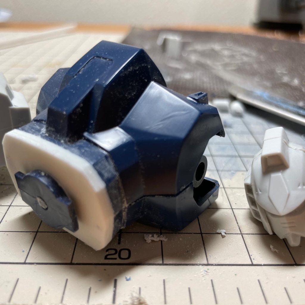 腰延長するも、接続部はキットのものを。