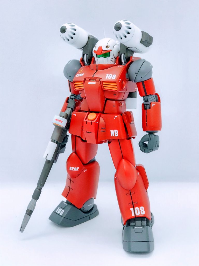 ガンキャノンと言えばスプレーミサイルランチャーも欲しかったので旧HGUCから持ってきました。