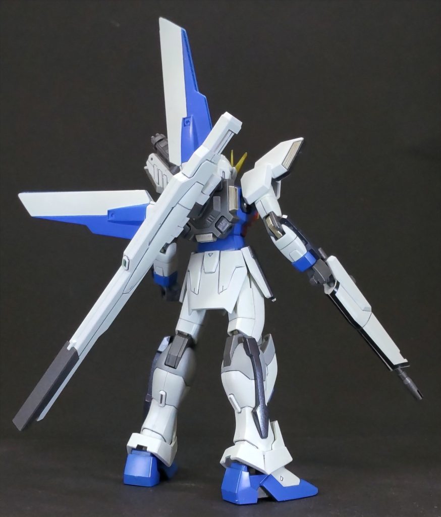 HG ガンダムX–3枚目/制作者：三代目和菓子屋