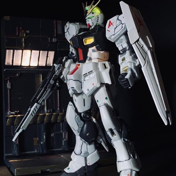 アルティメットルミナスνガンダム