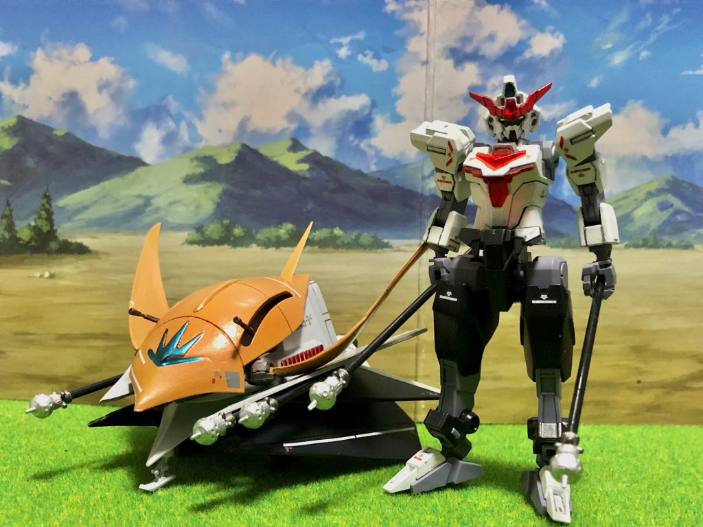 コアガンダムIIとモビルアーマー形態のエルメス