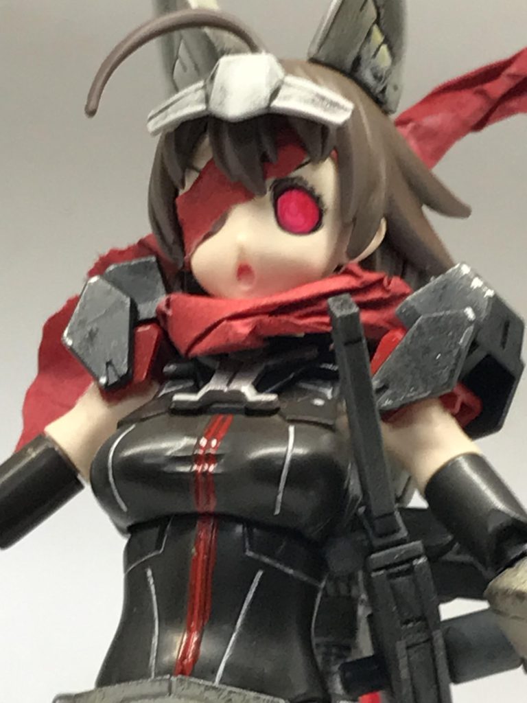 隻眼なのもポイントです目の周りはデビルマンぽく黒塗り、血の涙を書き込むつもりが忘れてた…しかし忍者で猫耳…全く意味がわかりませんな…髪にウェザリングカラーでメッシュを入れたけど全く分からんし…もっと目立つ色を使うんだった…アホ毛が可愛いですね😍