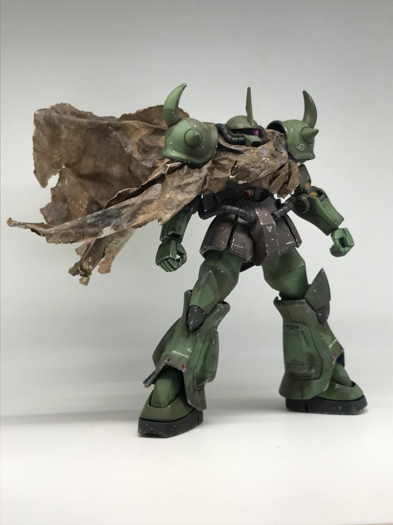 相変わらずの凄い強風ボロボロヒラヒラマントはもはやジャスティス!!🙄