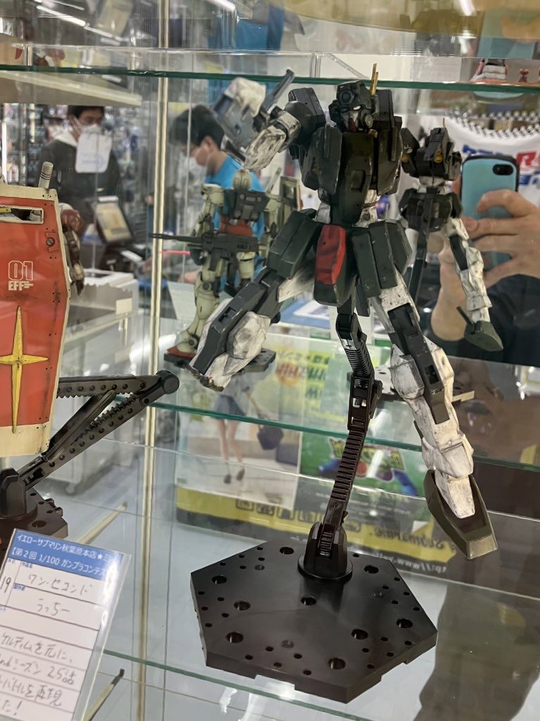 こちらの作品は今現在秋葉原イエローサブマリン様で開催されてる1/100コンテストに参加・展示中です。お近くにお寄りの際は是非！