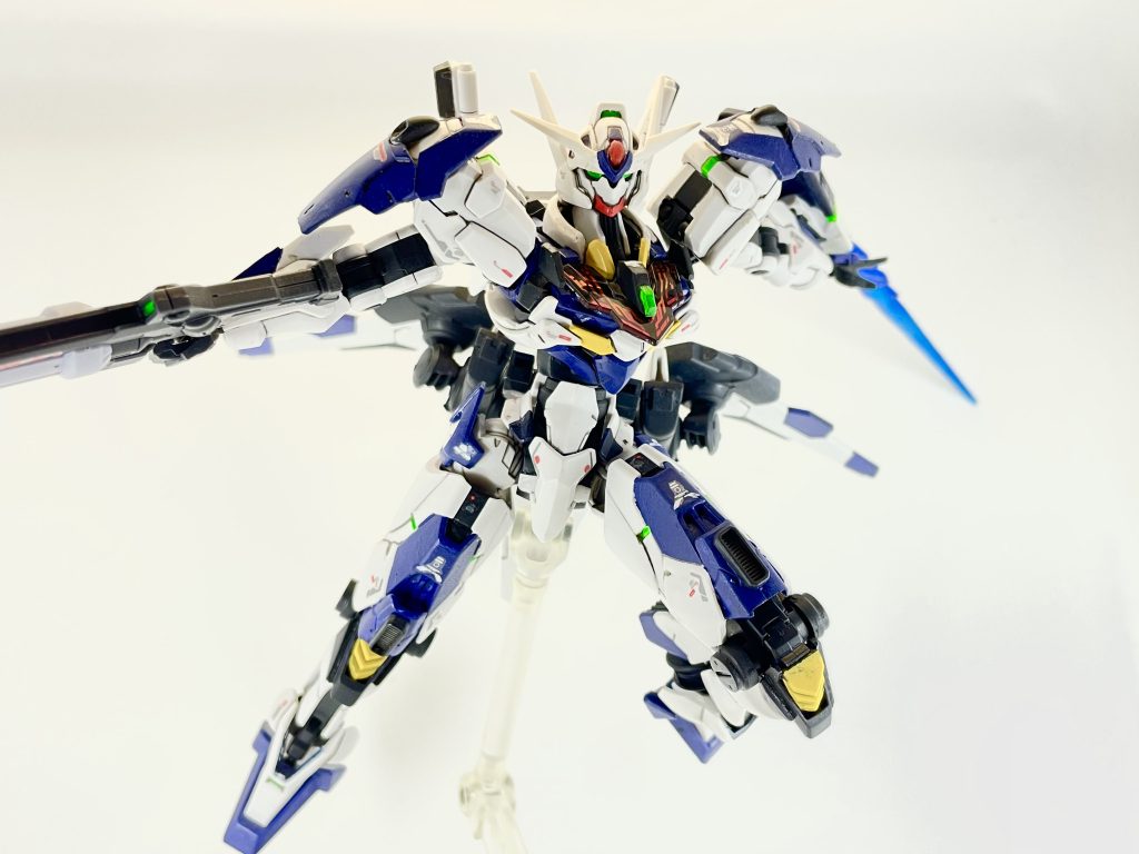 ガンビットを羽根のように広げられます。