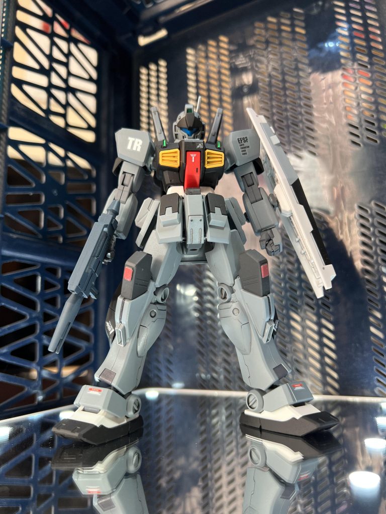 GMⅢをベース、ガンダムMk-Ⅱ、BD、ジムカスタムのミキシングです。