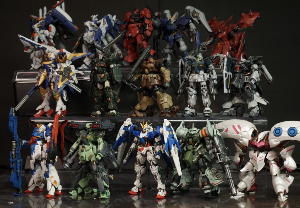 1弾から全種集合。塗りやすさや組みやすさがどんどん上がっていって楽しいんですがその分機体のボリュームがおとなしめになっているような?キュベレイは過去最大のデカさですが…。今後はキット化されてないとかしにくいとかのマイナーMSもラインナップされると嬉しいですね。