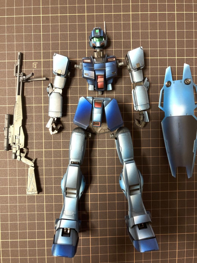 組み上げ前。何故か組む前よりカッコ良く見えます😅