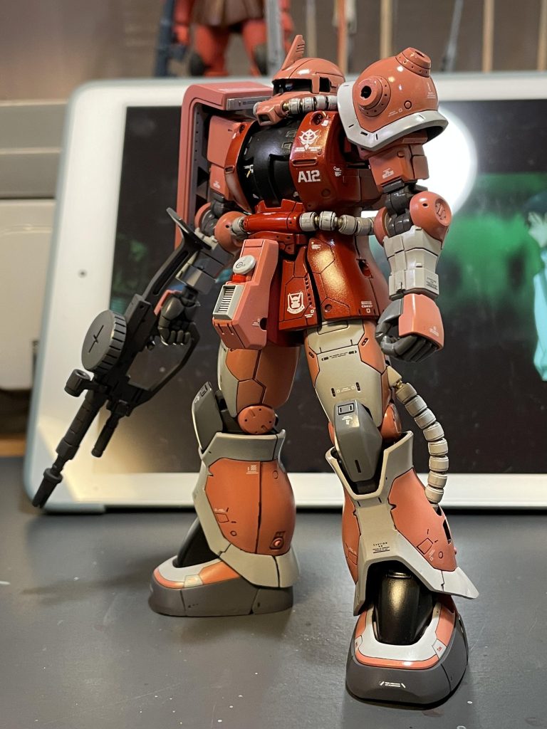 完成直前の写真です結構艶ありペカペカもアリだったかなぁと、完成後に感じました。カラーリングは、艶の有無の影響も大きい事を知りました。一つ一つの制作が、今後の勉強になります。