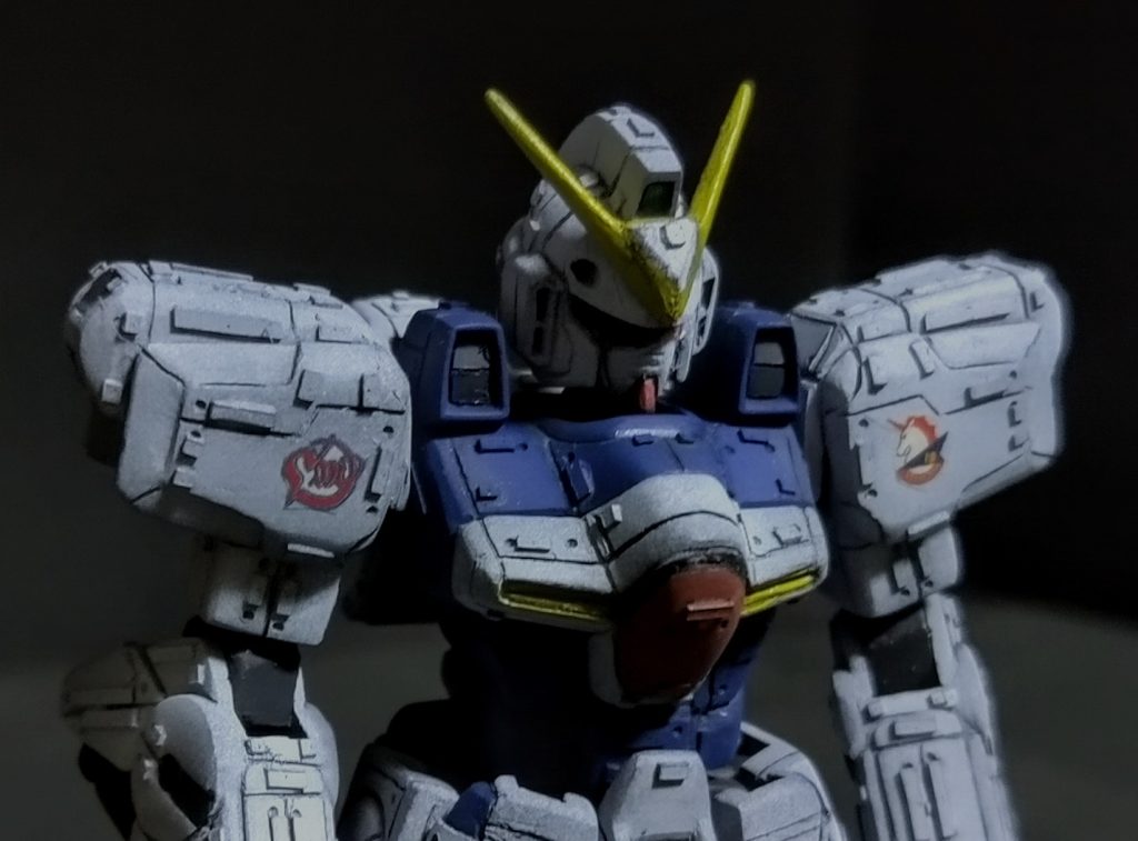 旧キット武器セットのウッソエビィン専用機のシールを貼って艶を統一させるためフラットクリヤーを吹いてみました！