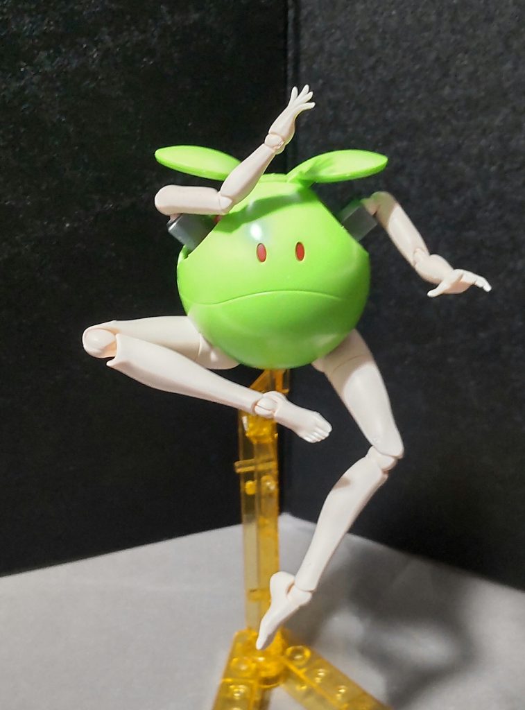 どこぞの世紀末覇者みたいに構えたり