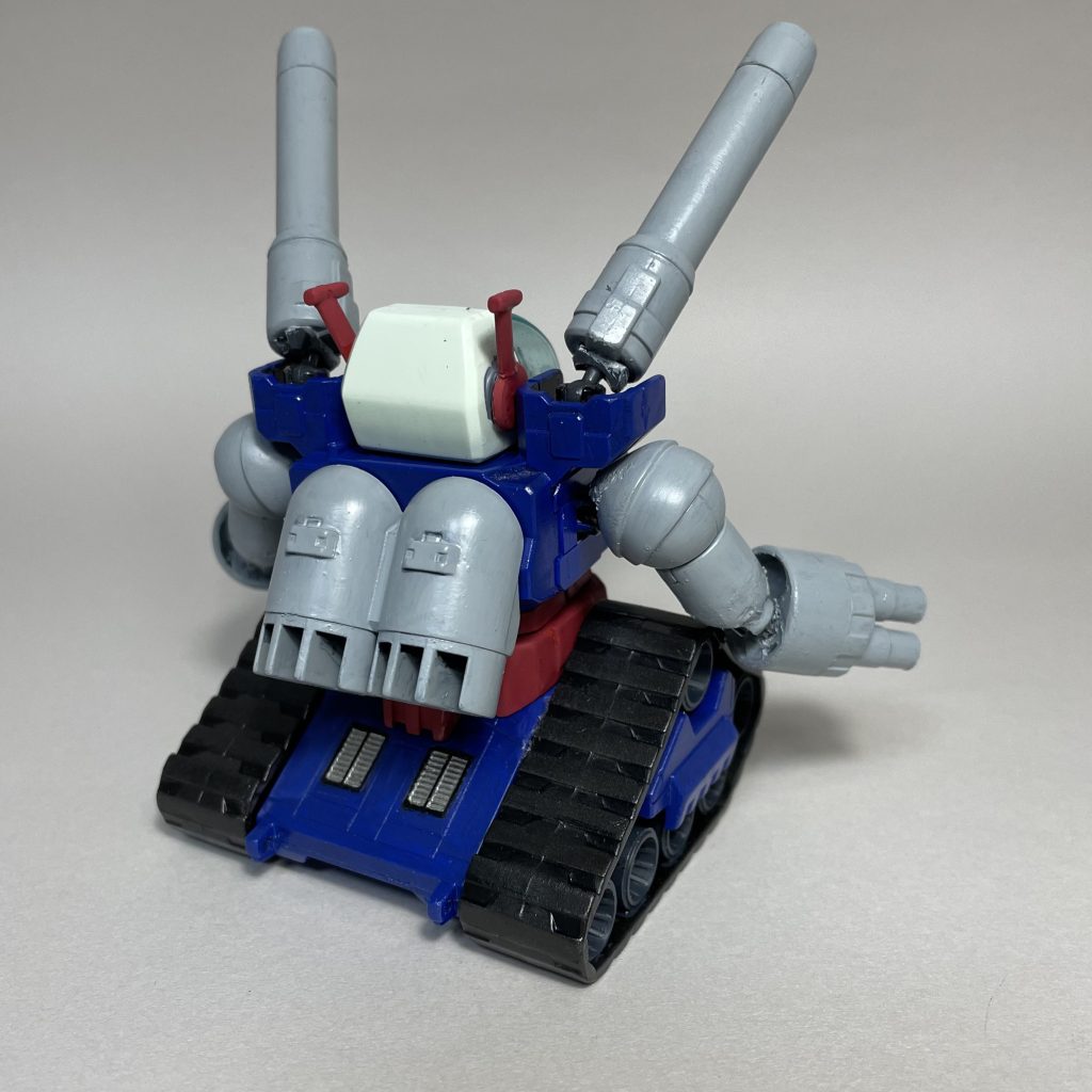 塗装は水性ホビーカラーとタミヤエナメルカラーを使用しています。