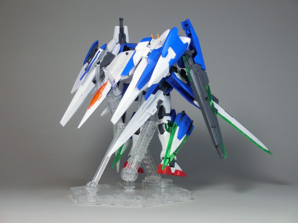 ナナメ後ろボリュームエグいですね干渉しまくって可動は捨てました