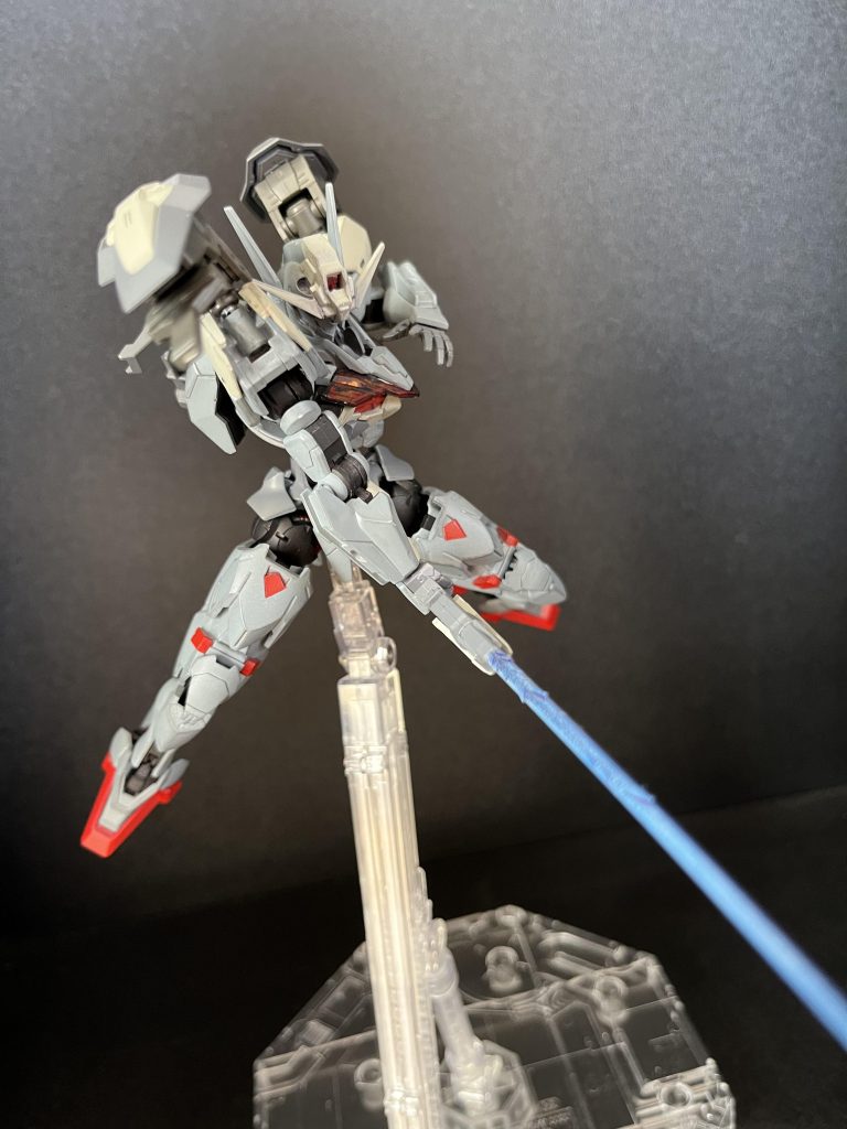 高出力ビームカタナMGサイズのサーベルパーツを片刃に加工しました。