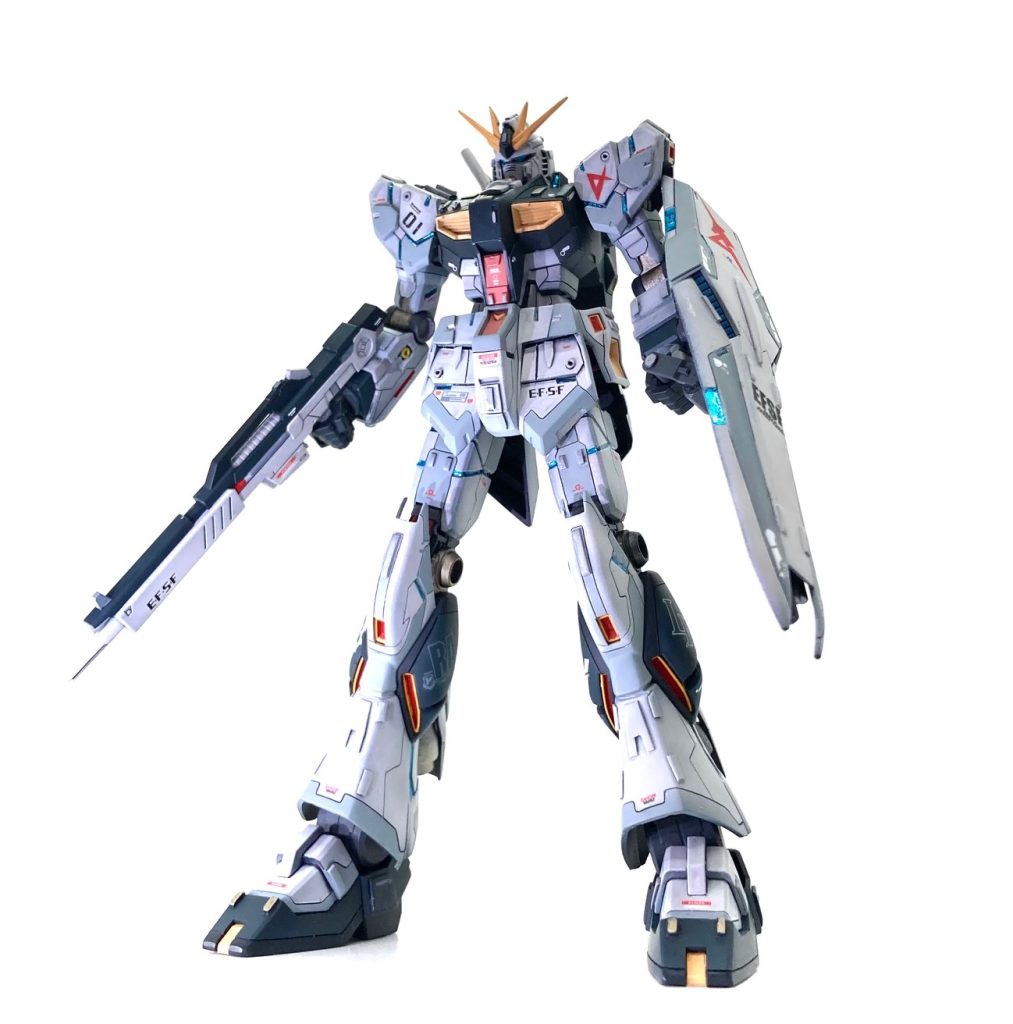 相変わらずのスジボリと配色塗装ですが、全体のスタイルには全く手を付けてません😅1000円EG版ですが、完成度が高い優秀なキットですね。