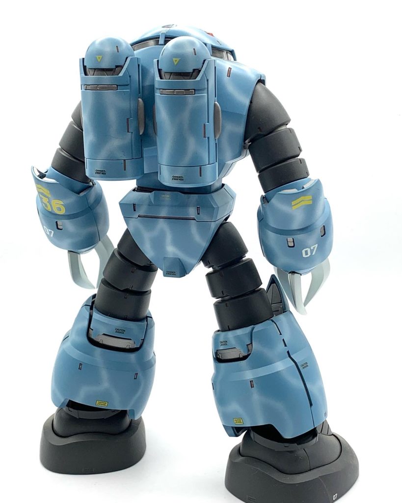 後ろはこんな感じ。シンプルイズベスト。