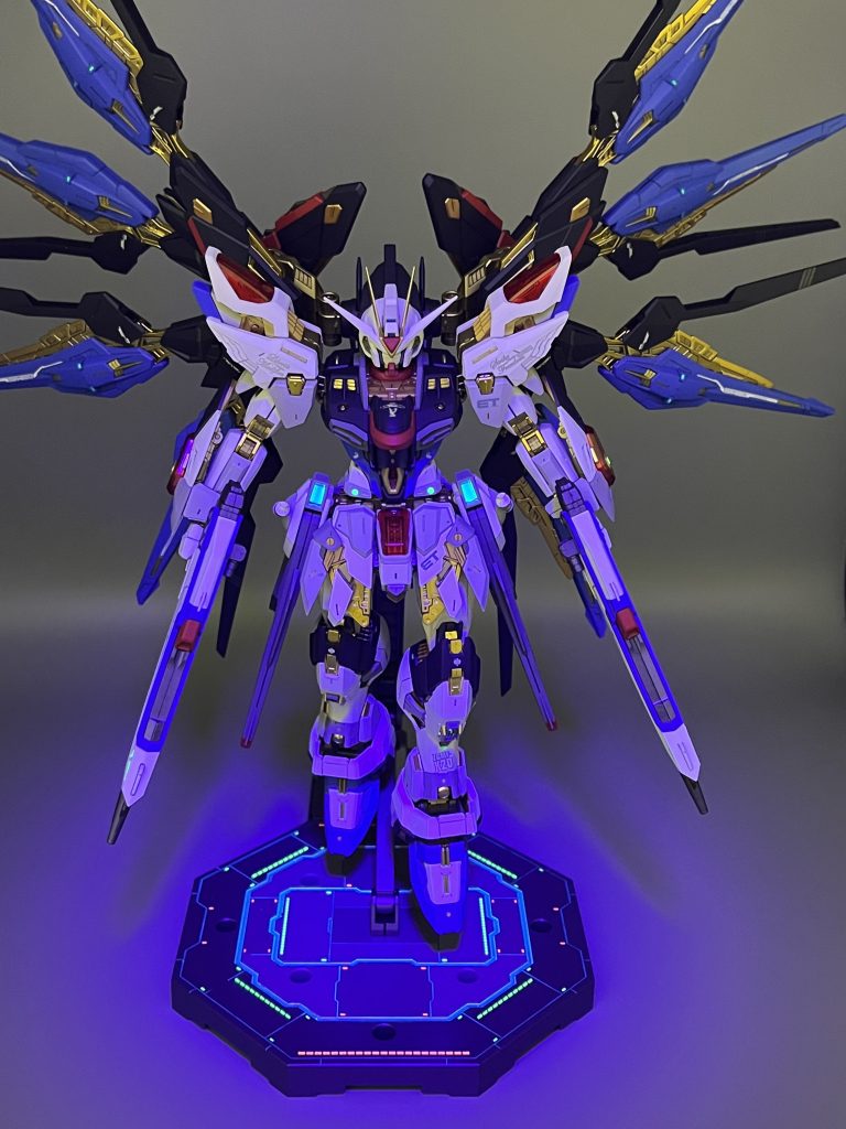 蛍光塗料がUVライトに反応します