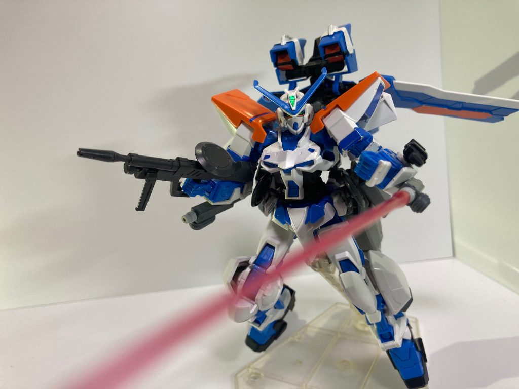 ロングメガランチャーとミサイルポッドをパージこの状態のパックパックの装備はスラスターとタクティカルアームズ一式