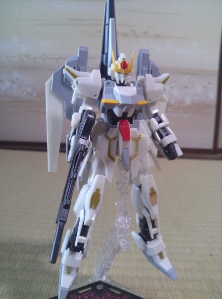 本体はそのままにメガライドランチャーにルナゲイザーのバインダーをつけてシルエットはあまり変わらない様にしてみました