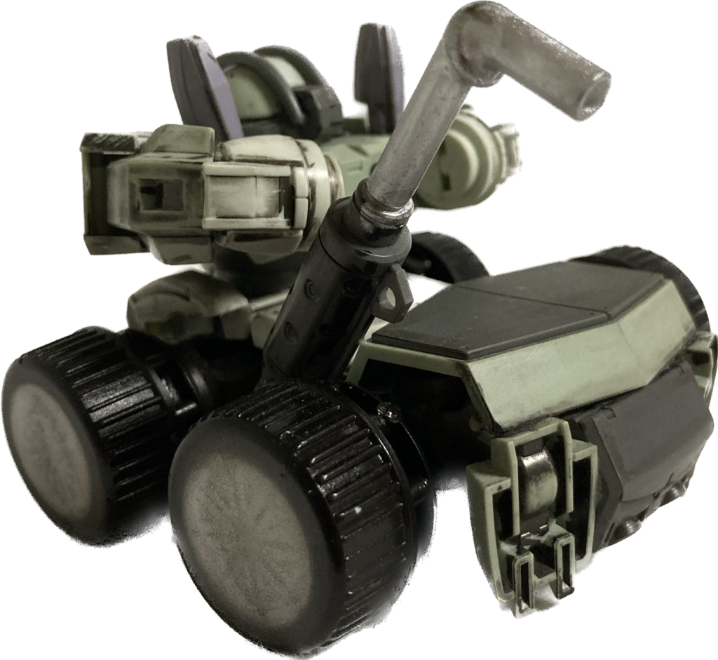 デミトレーナーのキットに、車体はジャンクパーツで出来ています