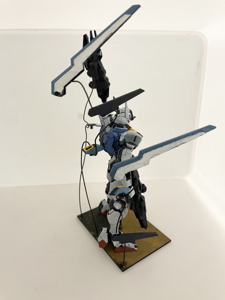 フラッシュ無し背面