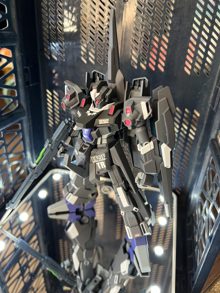 リゼル ロンドベル治安維持遊撃部隊–7枚目/制作者：真樹京介