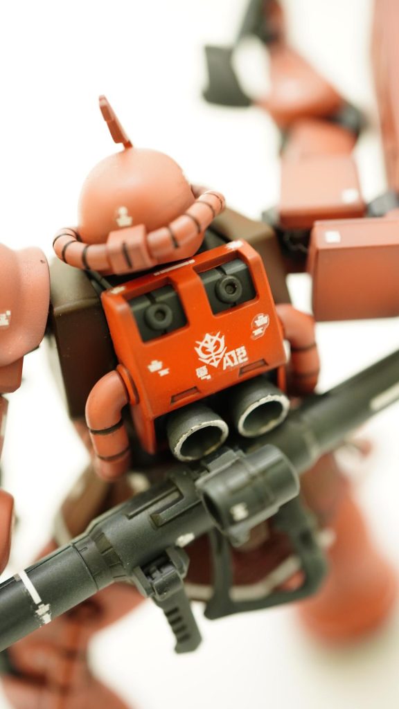 ランドセルは黒立ち上げからの白を下地にしてクリアーレッドとクリアーイエローで調合