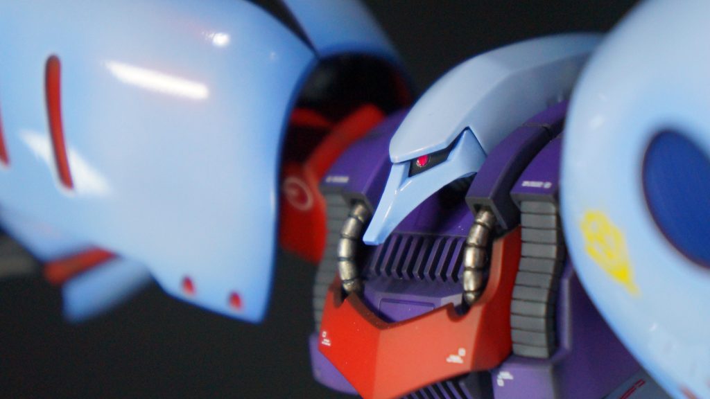 アップキャンディ塗装の外装の邪魔になるかと思い、デカールは少な目にしています。