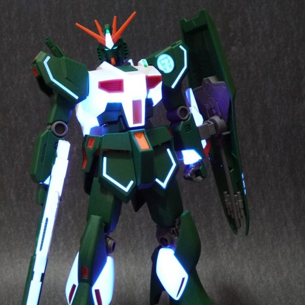 EG νガンダム　セブンイレブンカラー