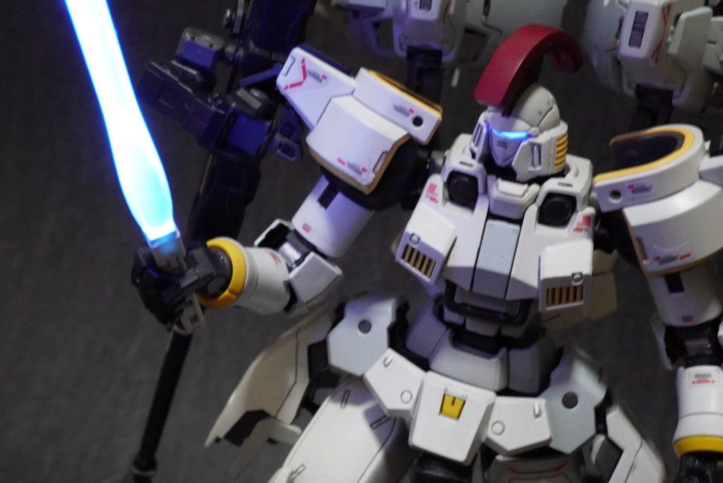 ブラックライトで、かなり発光してくれました。