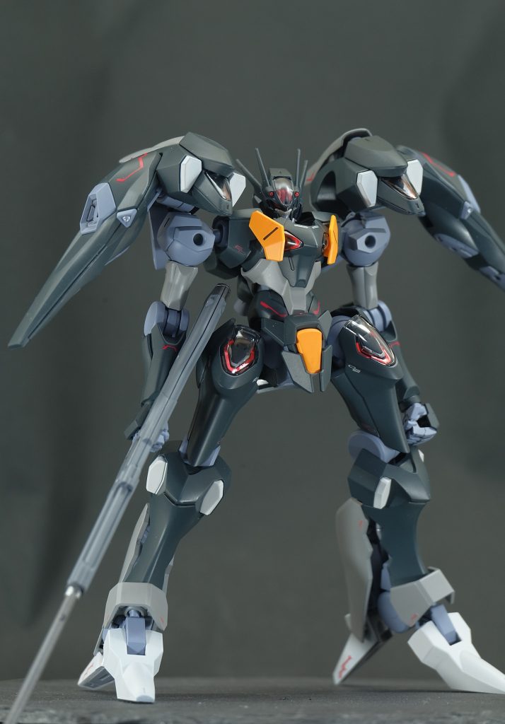 広めの曲面が多いので、若干ラインデカールでデコレーション