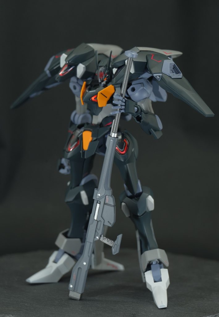 シンプルに作成しました。毎度の蛍光で発光箇所を塗装。