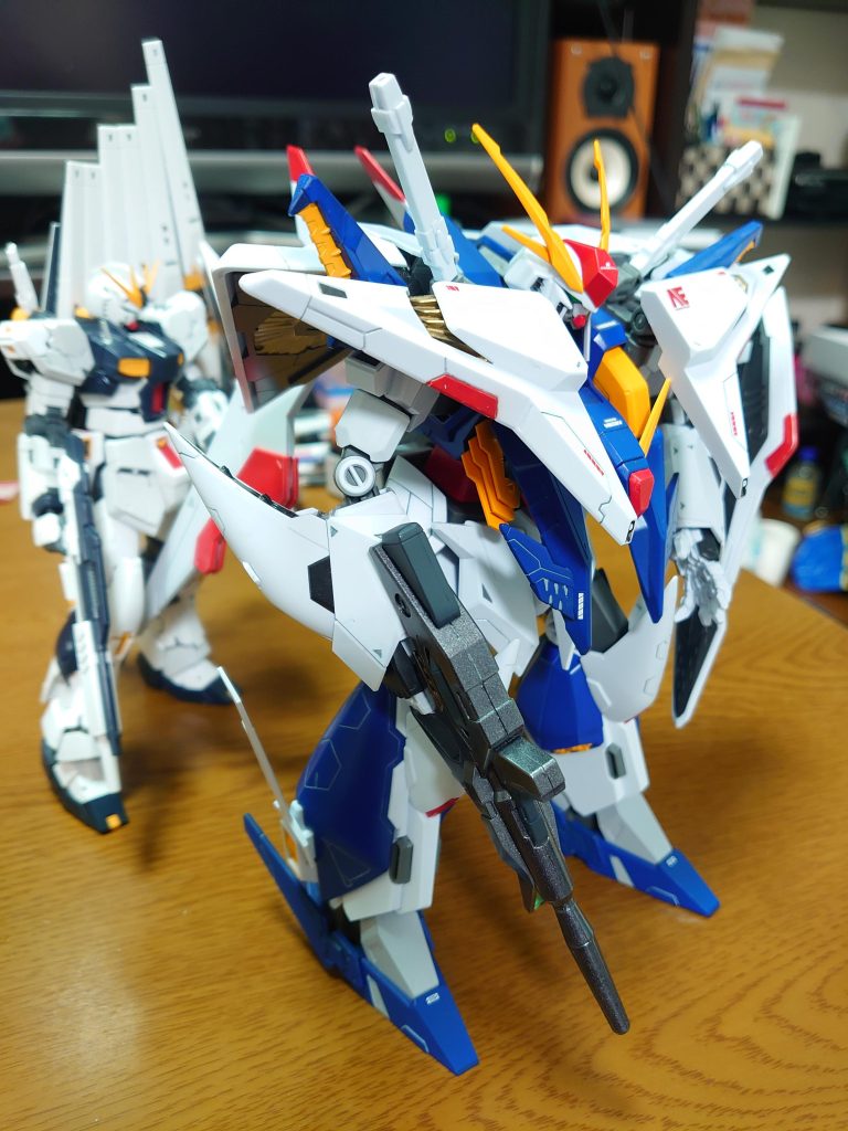 HGクスィガンダム–2枚目/制作者：森 宣高