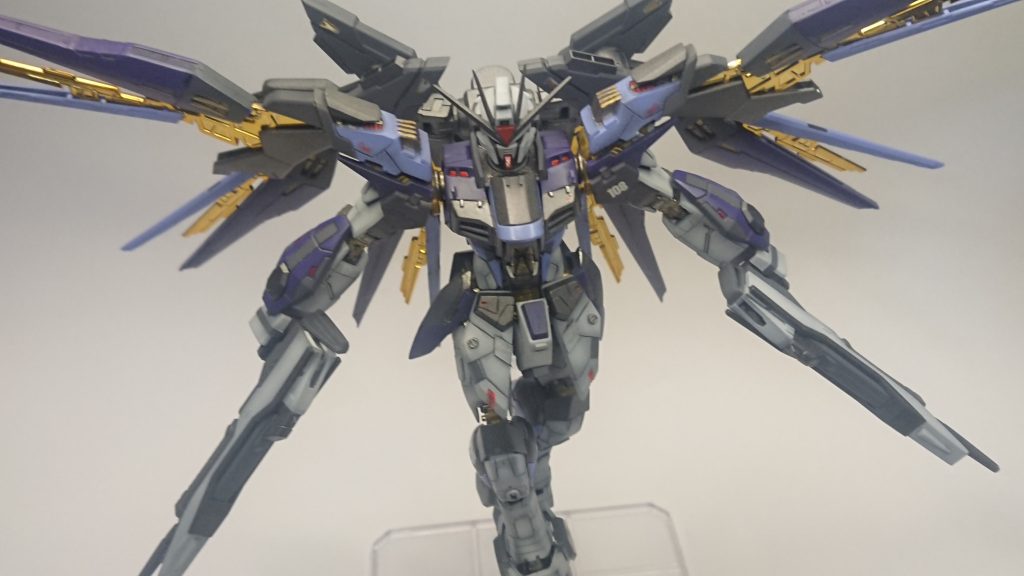 サイドスカートはウイングガンダムから拝借しました。