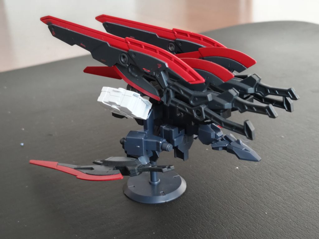 シルエットフライヤーっぽくしてますが、ただ上に乗せてるだけです。