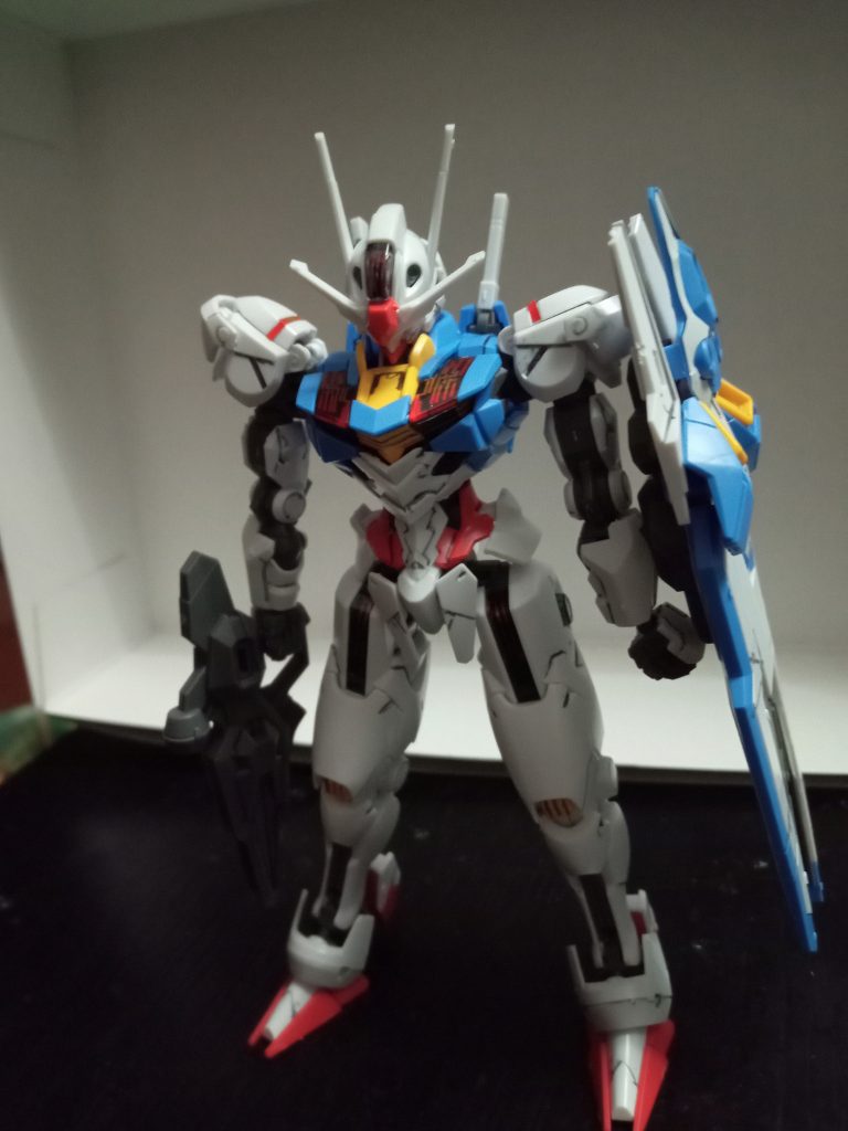 前はこんな感じ実は左右の股下の接続部分を逆にしてます。わずかにスラッとした足になったかな？ディランザもやったんだが、ディランザくんは重装甲なんで、短足になるんだよね(￣▽￣;)