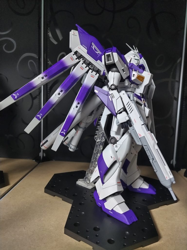 MG Hi-νガンダム 本年度1機目–5枚目/制作者:シュバンツ