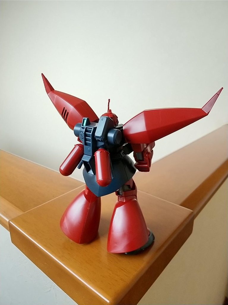 シャア専用にしても悪くないかな…