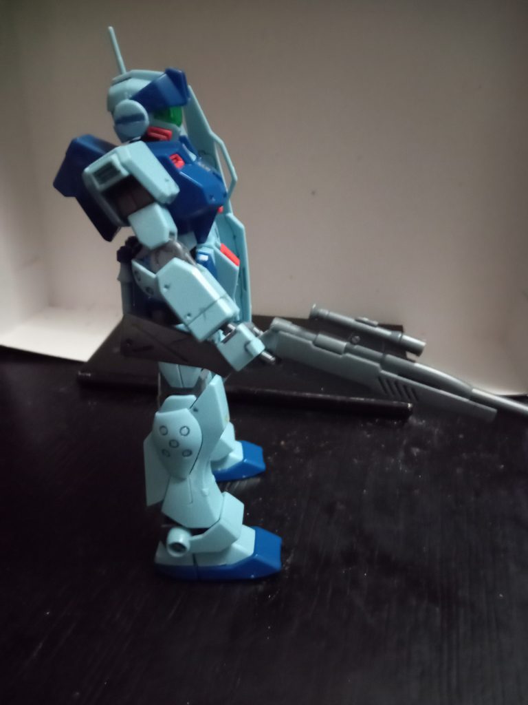 右側はこんな感じあえて、ロングライフルを装備です。ほかはあえて作らなかったです(￣▽￣;)