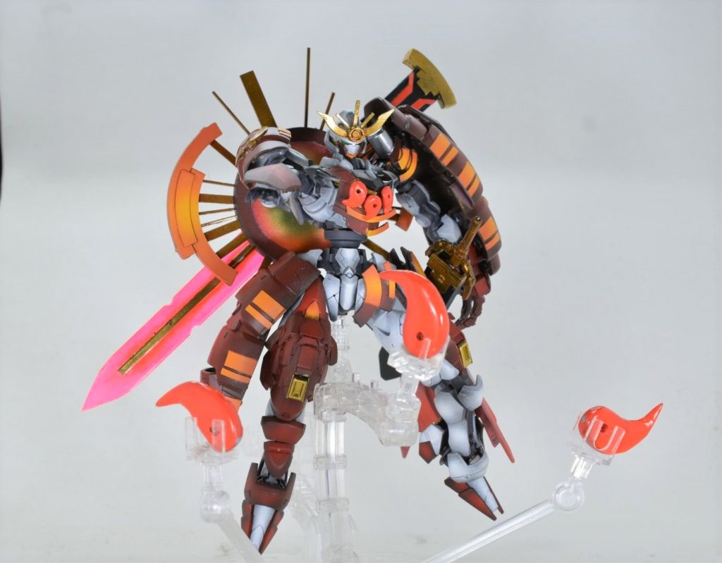 ビットシステム「ヤサカニノマガタマ」 相手に向かって飛んでいきますが、特にビームは出ないので、物理的に体当たりします><