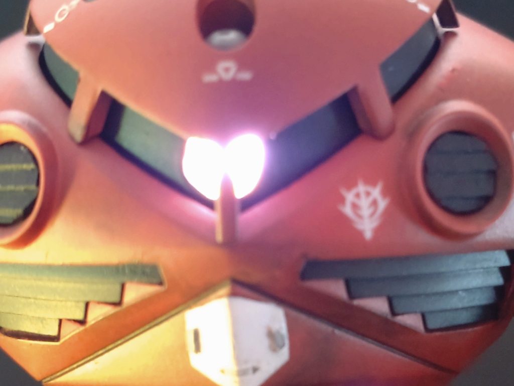 ま、間違いないやつだ!やつが来たんだ!