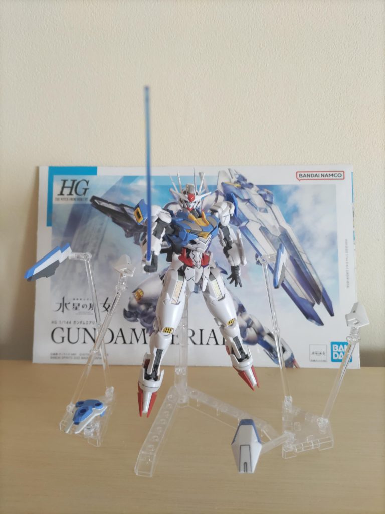 VSダリルバルデの時のビームサーベルを杖のように振るのめっちゃかっこよかったです。この為にディスプレイベースを買ったようなもの。全機射出が出来ないのでもう1つ欲しい…