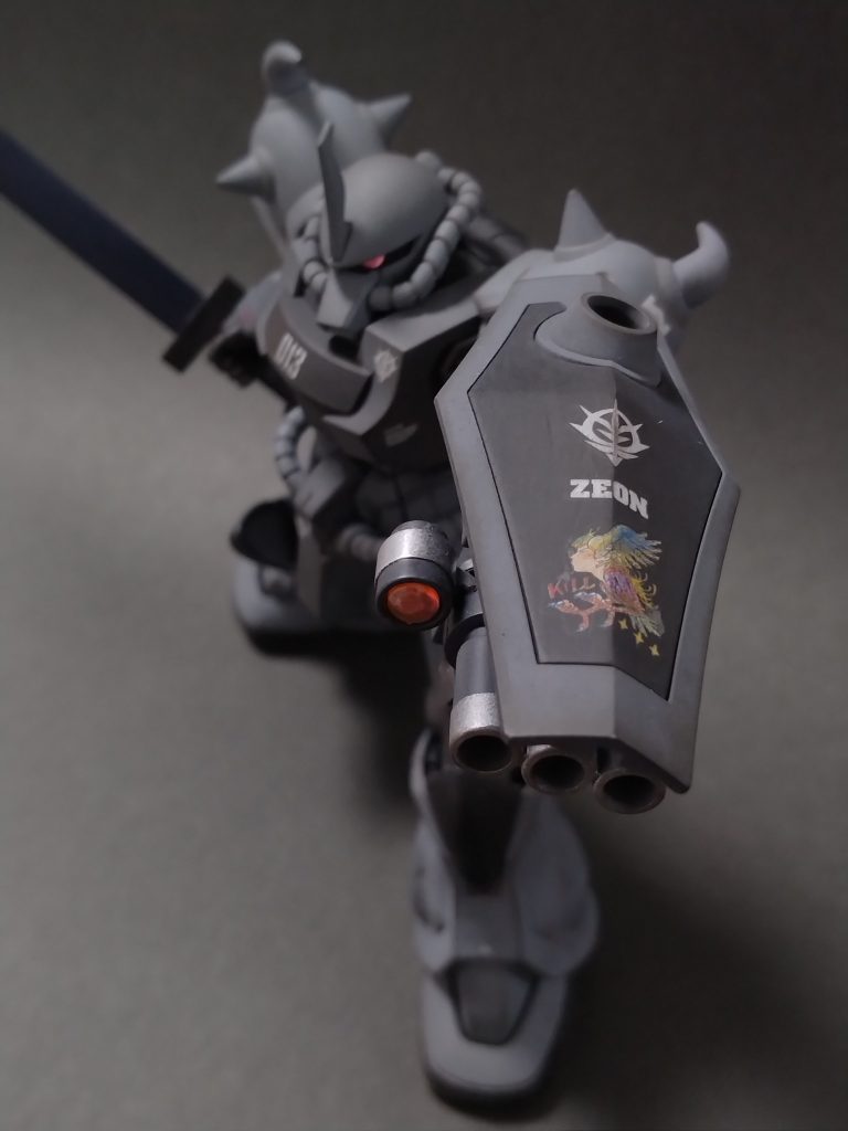 シールドのパーソナルマークは、キリー・ギャレットと言う女性パイロットの物を拝借!